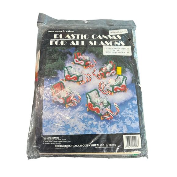 Vtg Craft Kit- 90s- Set of 12- Plastic Canvas Candy Christmas Sleighs- unopened - Picture 2 of 5